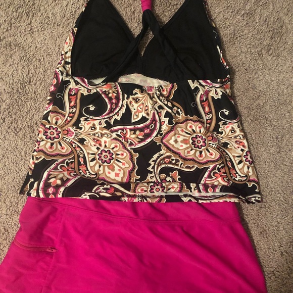 2 piece swim suit - Picture 2 of 3